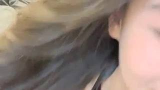 3男輪流乾1女叫爸爸使勁用力干小騷穴張嘴接精液連續打莊 - 伊莉影片區